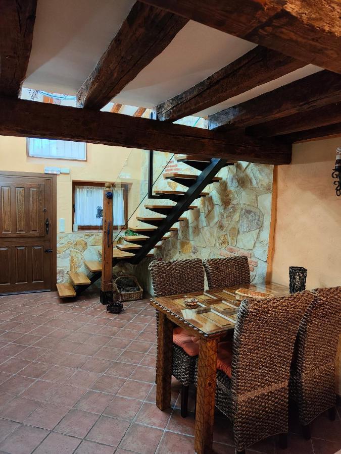 Casa Vieja Tabanera A 8 Min De Segoia Guest House Tabanera del Monte Exterior photo